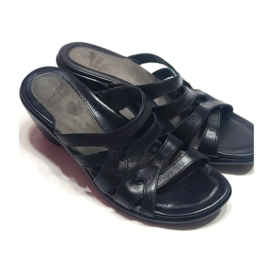 Dansko women's size 37 black leather heeled sandals